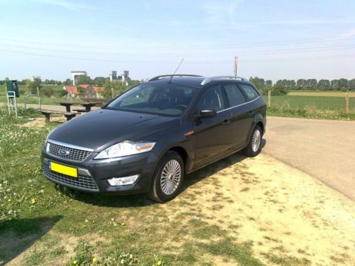 Ford Mondeo Wagon 2.0 16V Titanium (2010)