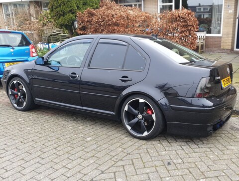 Volkswagen Bora 2.8 V6 4Motion Highline