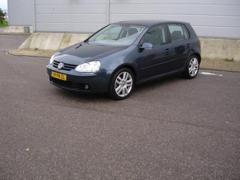 Volkswagen Golf 2.0 16V FSI Sportline (2004)