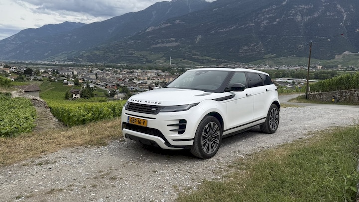 Land Rover Range Rover Evoque P300e AWD Dynamic SE (2024)