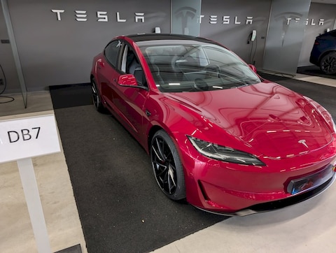 Tesla Model 3 Performance AWD (2024)