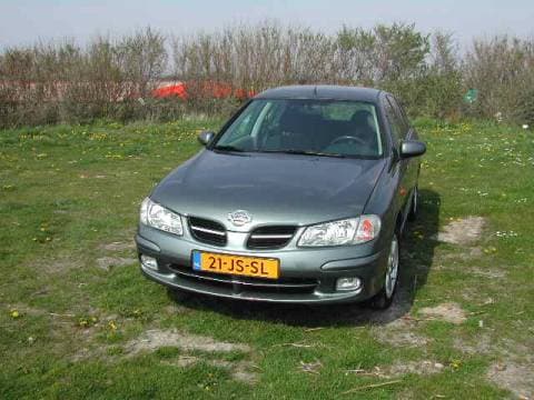 Nissan Almera 1.5 Ambience (2002)