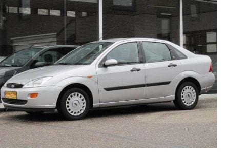Ford Focus 1.6i 16V Ghia (1999)