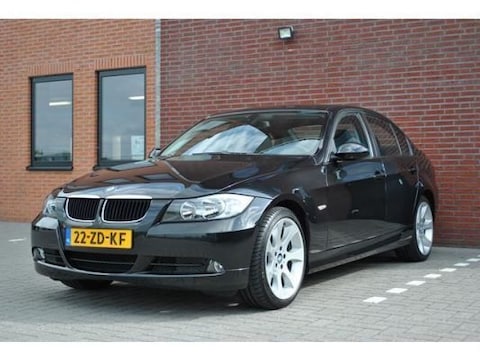 BMW 320i Executive (2008)