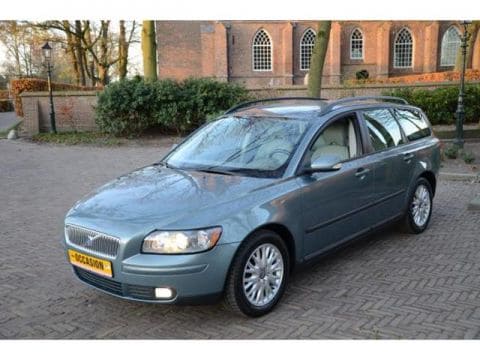 Volvo V50 2.4 Momentum (2005)