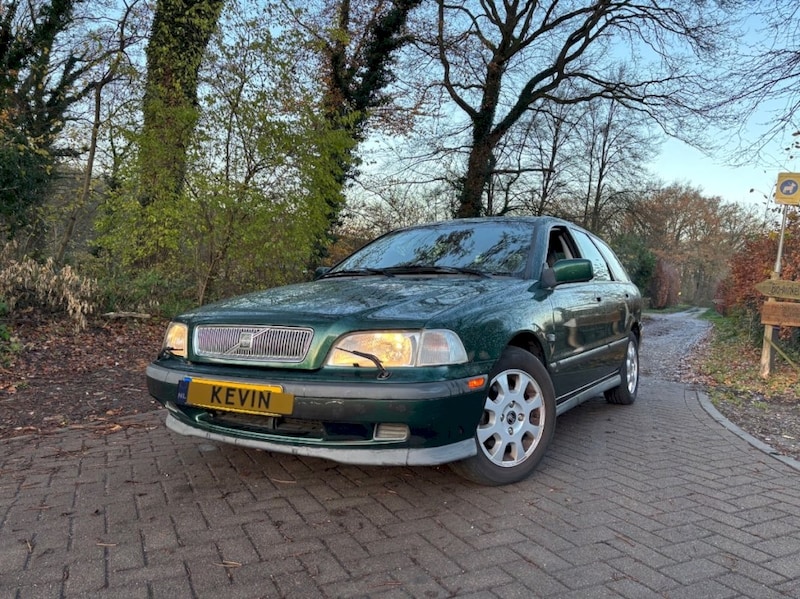Volvo V40 1.8 Exclusive-Line (1997)