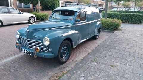 Peugeot 203