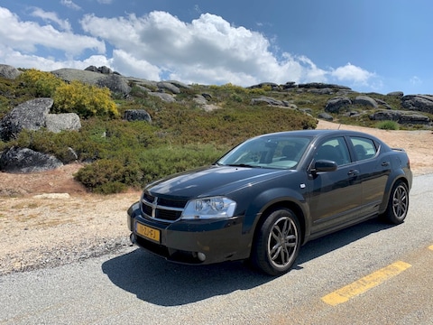 Dodge Avenger 2.0 SXT (2008)