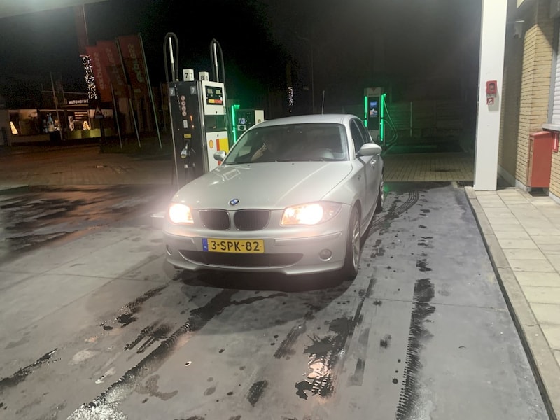 BMW 120i High Executive (2006)