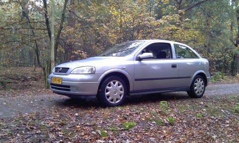 Opel Astra 1.6i Pearl (2000)