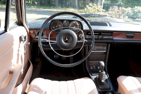 Mercedes-Benz 200-serie