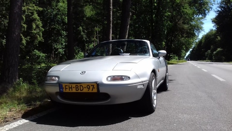 Mazda MX-5 1.6i (1992)