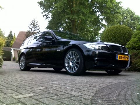BMW 320d Touring High Executive (2008)