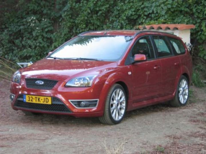 Ford Focus Wagon 2.0 TDCi Futura (2006)