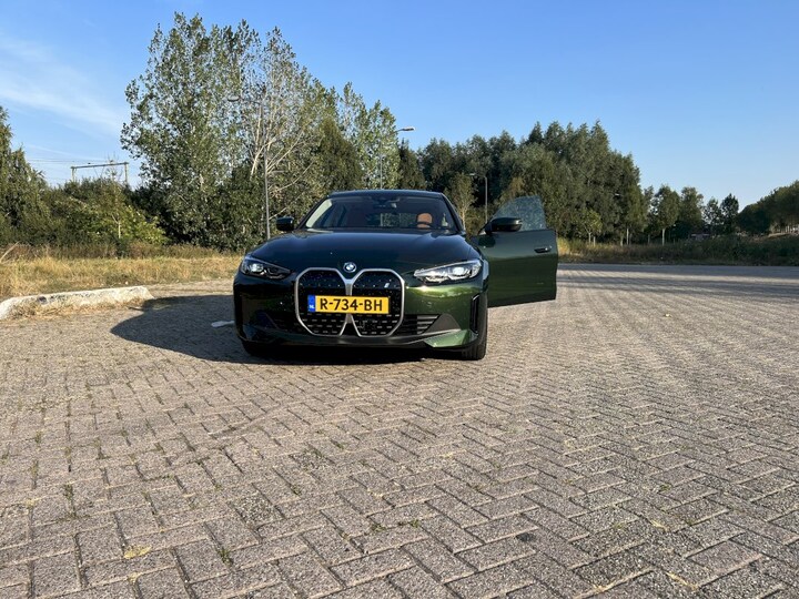 BMW i4 eDrive40 (2022)