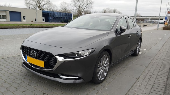 Mazda 3 Sedan SkyActiv-X 2.0 180 Comfort (2019)