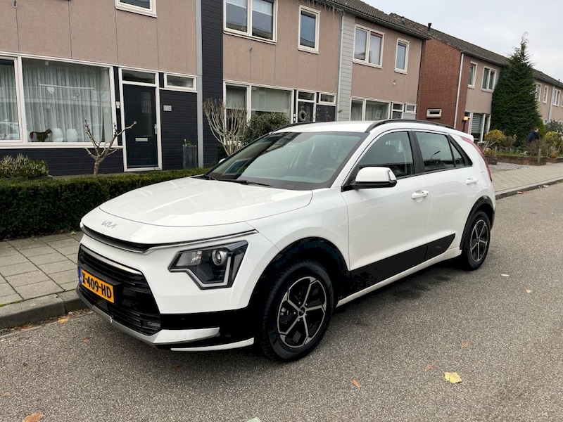 Kia Niro 1.6 GDi Hybrid DynamicLine (2023)