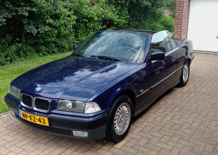BMW 320i Cabrio (1996)