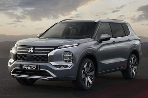 Mitsubishi Outlander PHEV Instyle (2025)