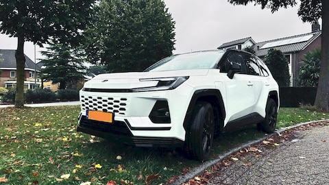 Toyota RAV4 Plug-in Hybrid 300 AWD First Edition