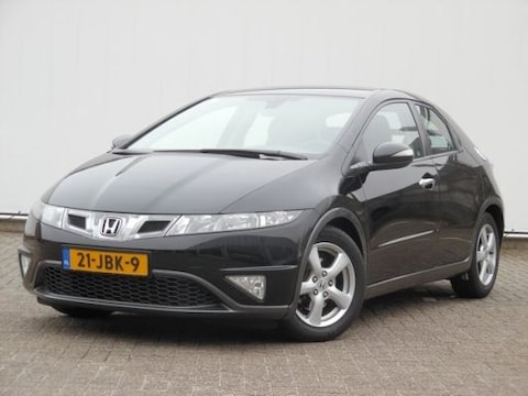 Honda Civic 1.8i-VTEC Silverstone