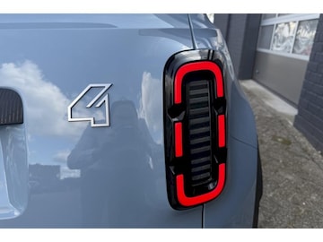 Renault 4 E-TECH comfort range techno (2025)