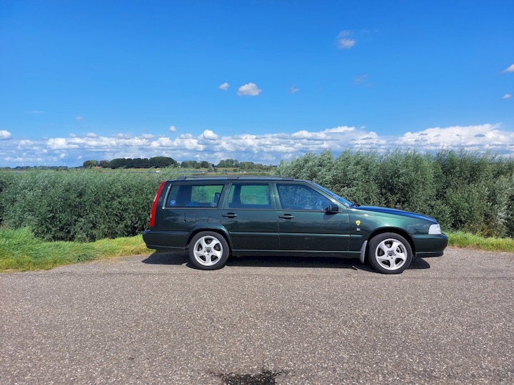 Volvo V70 2.4 170pk Europa (2000)