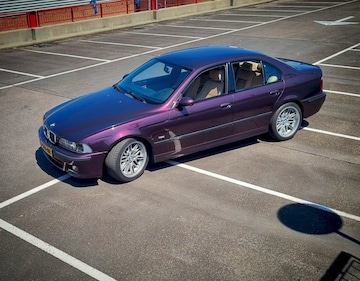 BMW 530i (2002)