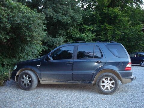Mercedes-Benz ML 270 CDI (2001)