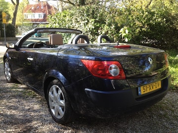 Renault Mégane C-C 2.0 16V Dynamique Luxe (2007)