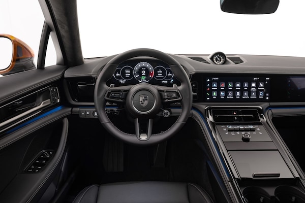 Porsche Panamera 2023
