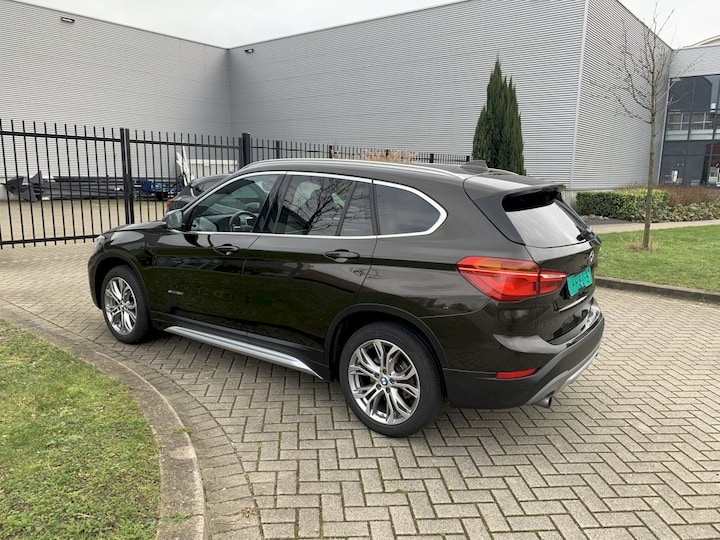 BMW X1 sDrive20i (2016)
