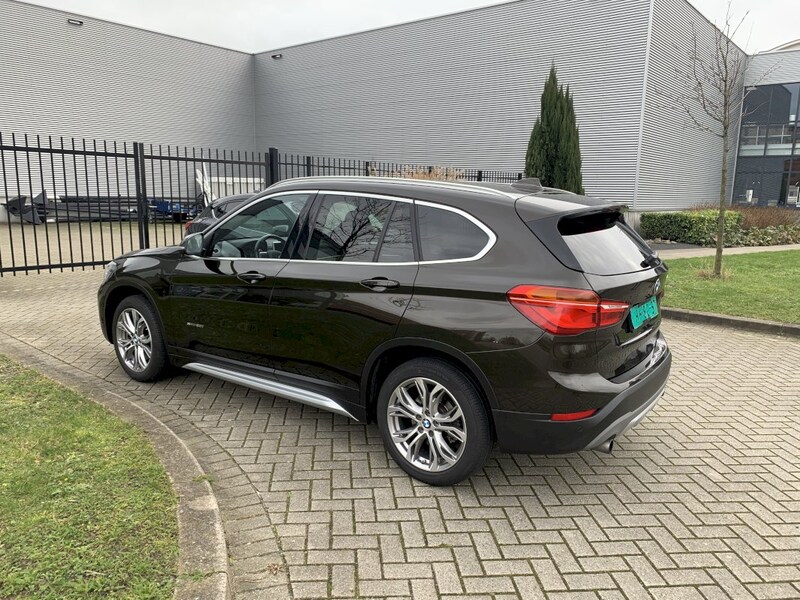 BMW X1 sDrive20i (2016)