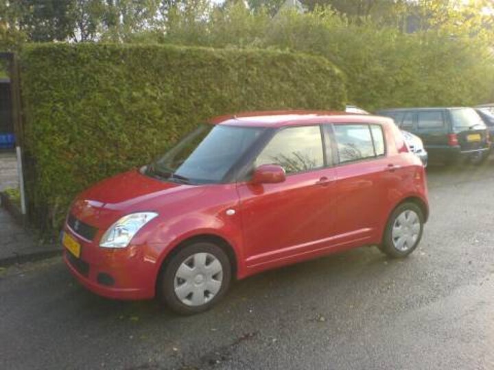 Suzuki Swift 1.3 GLS (2005)