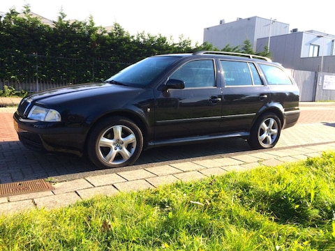 Skoda Octavia Combi 5-deurs stationwagon (2003)