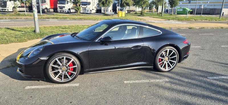 Porsche 911 Carrera 4S Coupé (2017)