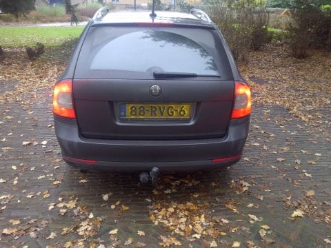 Skoda Octavia Combi 1.6 TDI Greentech Elegance Bus. (2011)