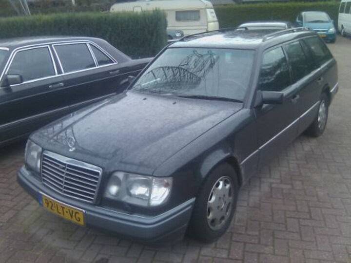 Mercedes-Benz 300 TD