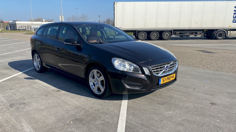 Volvo V60 T3 Kinetic (2011)