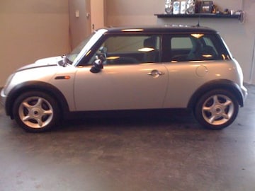 Mini Cooper (2004)