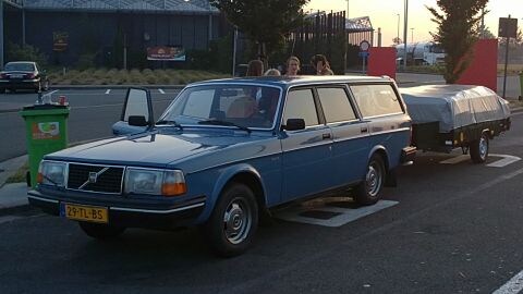 Volvo 245 DL
