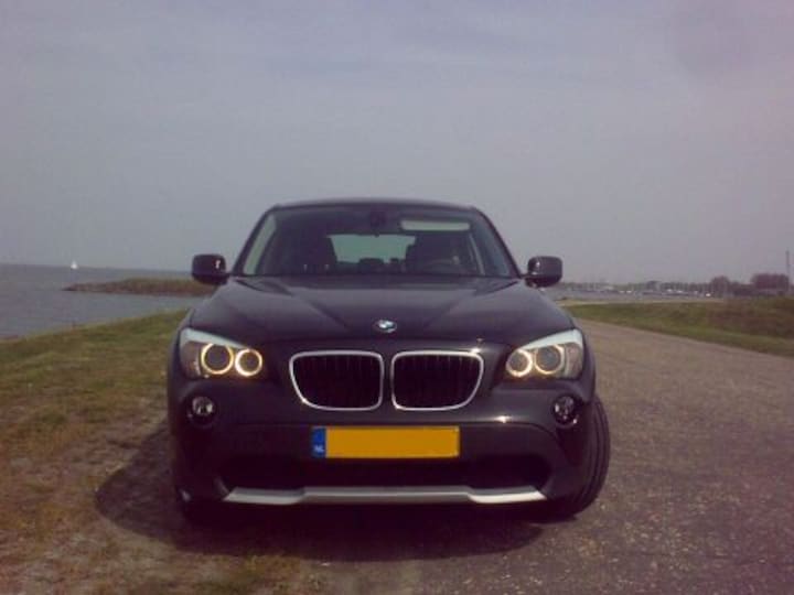 BMW X1 sDrive18d Executive (2010)