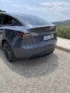 Tesla Model Y (2023)