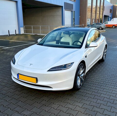 Tesla Model 3 RWD (2024)