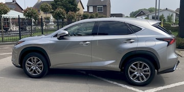 Lexus NX 300h AWD Luxury Line (2018)