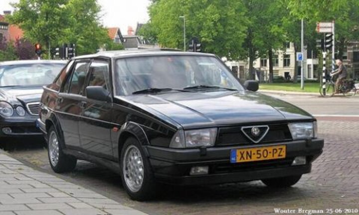 Alfa Romeo 75 2.0 Twin Spark