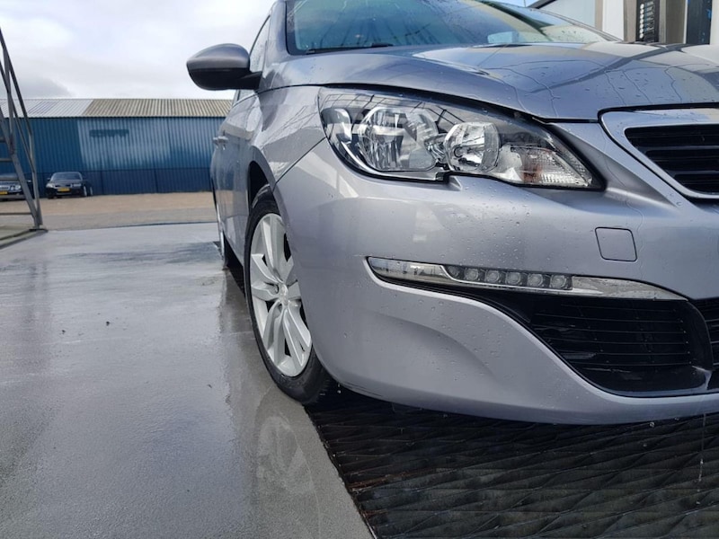 Peugeot 308 SW Blue Lease 1.6 BlueHDi 120 (2015)