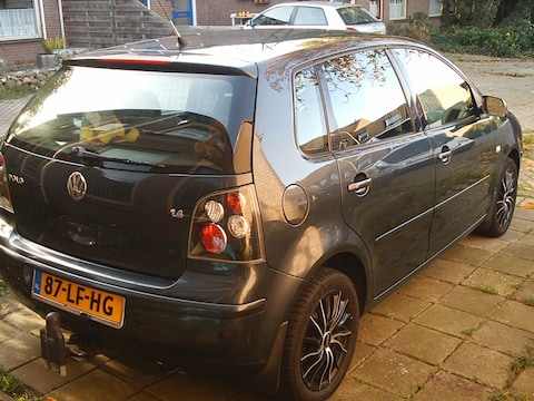 Volkswagen Polo 1.4 16V 75pk Highline (2002)