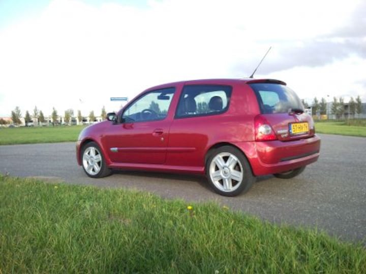 Renault Clio Sport 2.0 16V