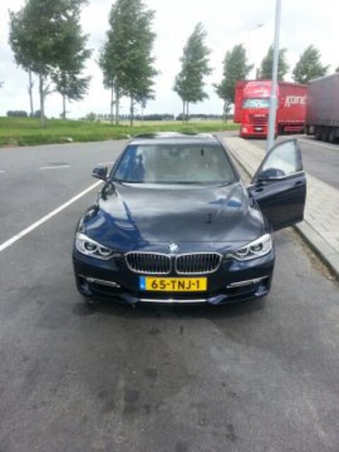 BMW 335i High Executive (2012)